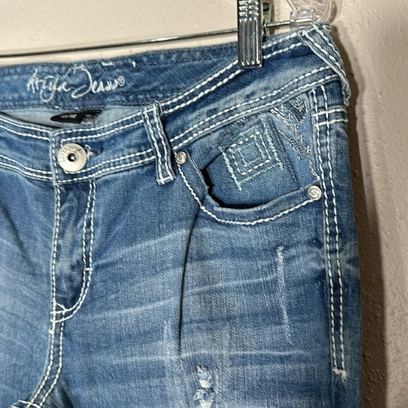 Woman’s Jeans Ariya Bootcut Distressed light embellished size 13/14 Like new - Picture 7 of 13